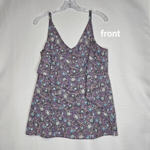 Cabi sleeveless flowy v-neck lavendar blouse size M